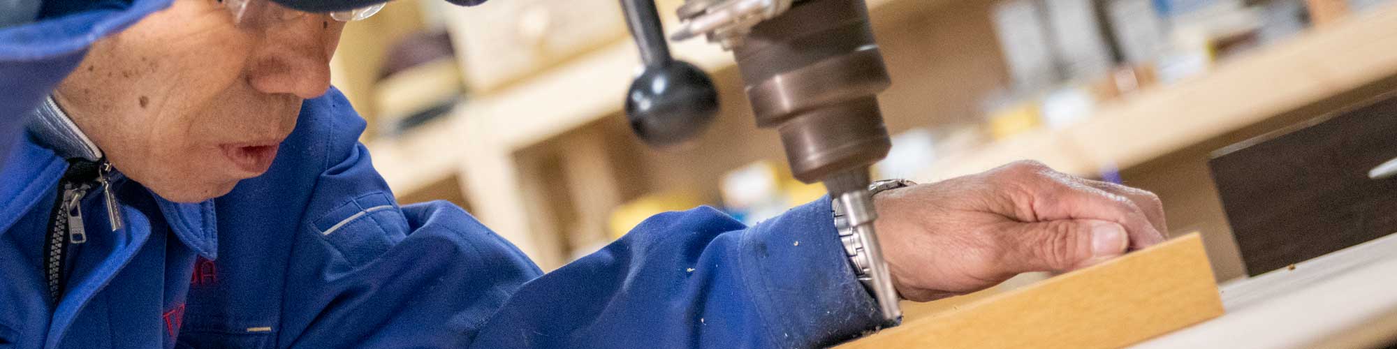 トモザワベッドのホテル向けは国内生産ベッドになります。企画から製造まですべて国内で行っております。