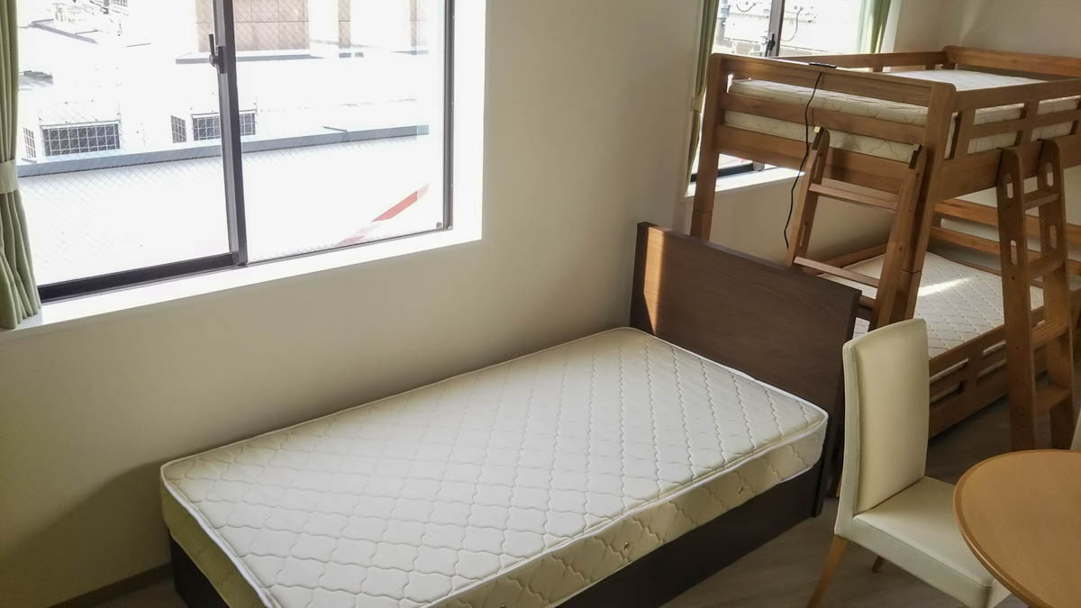 トモザワベッドの民泊納入実績｜三重県のユースホステルO様用のトモザワベッド
